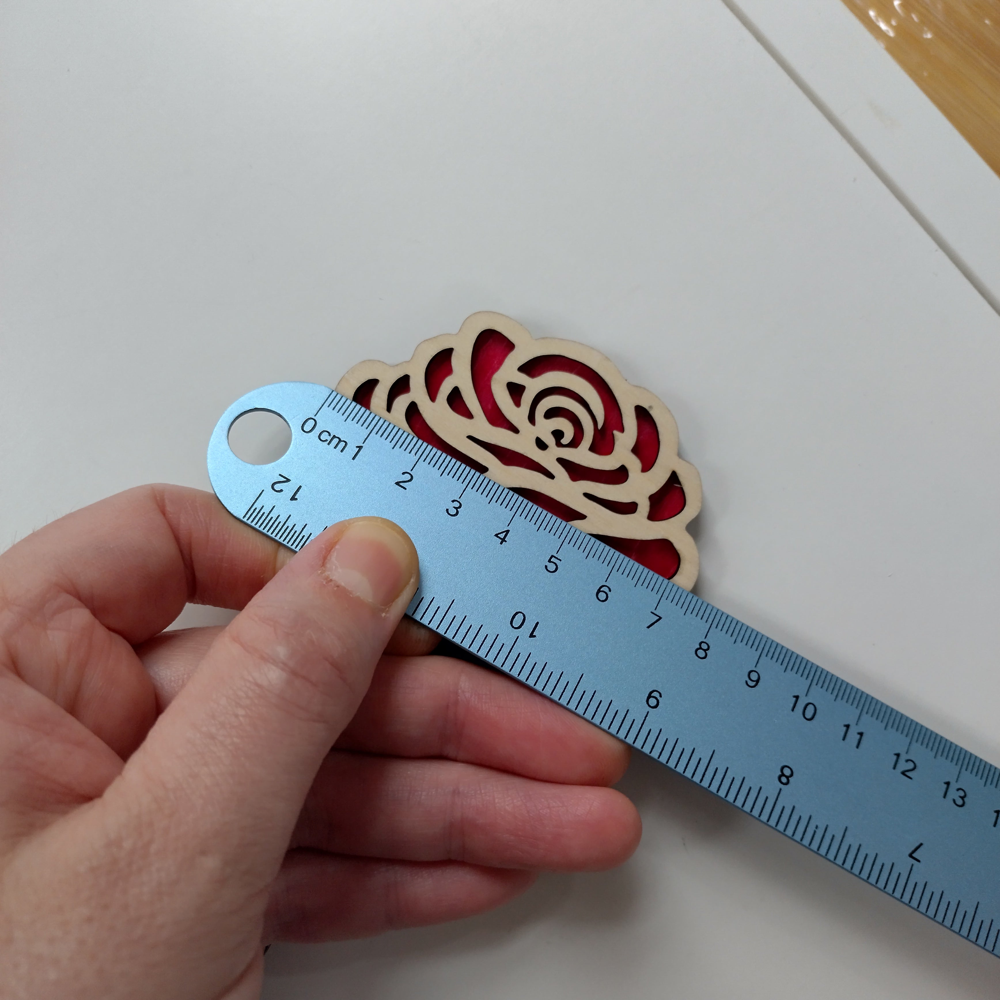 Personalised Wooden Rose Decoration – Hand Painted Laser Cut Rose, 22cm Gift for Mum, Grandma or Teacher