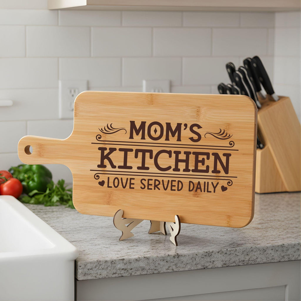 Personalised Bamboo Cutting Board, Mom’s Kitchen Engraved Chopping Board, Custom Name Gift for Mom, Mother’s Day Gift