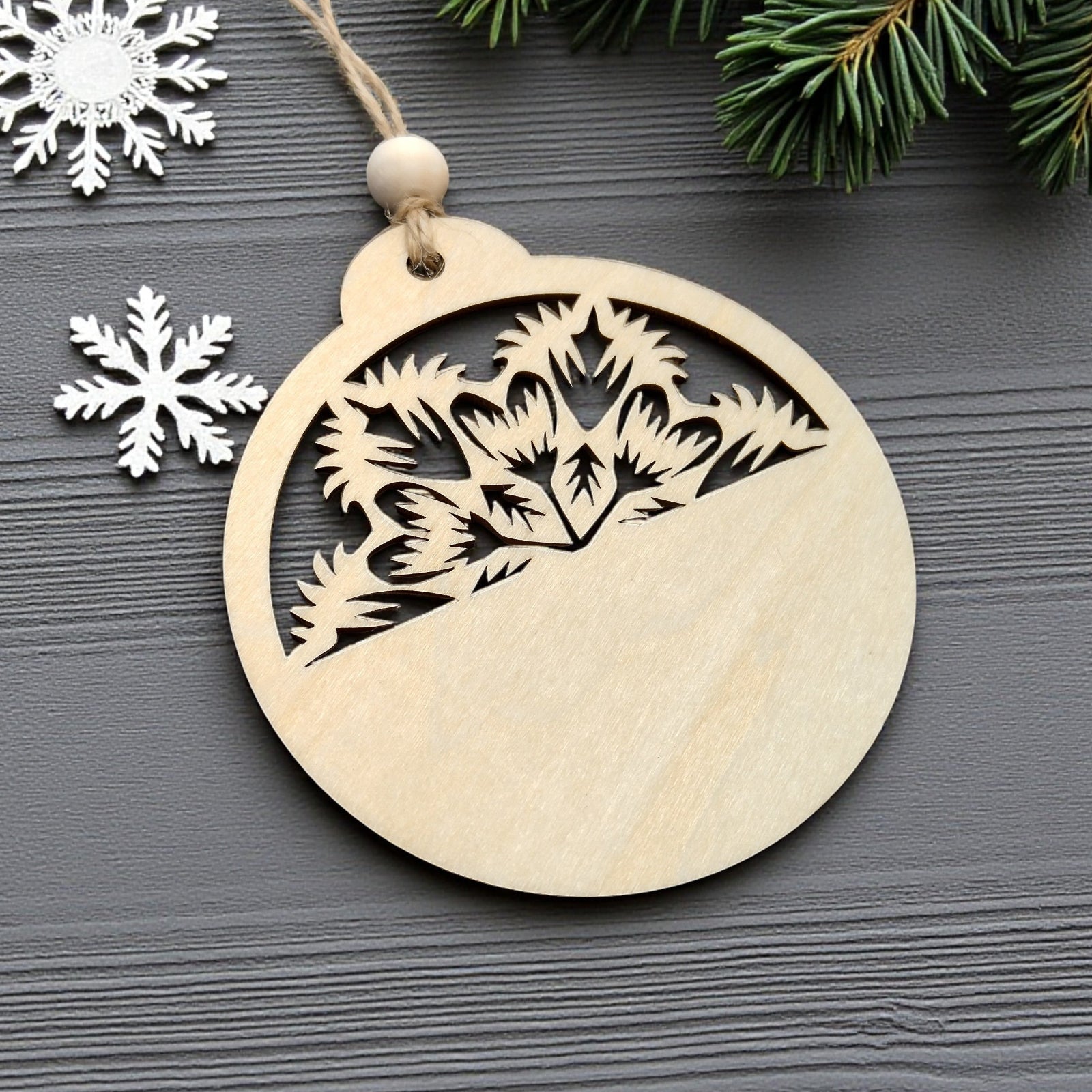Custom engraved wooden bauble with name – CraftRay Gifts
